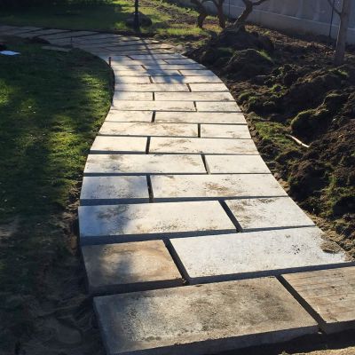Realizzazione vialetti in pietra